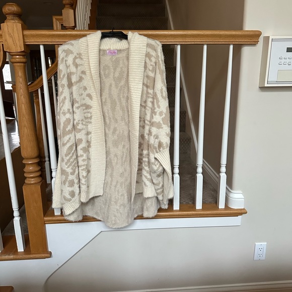 Pink Lily fuzzy Open Front Leopard Print cardigan sweater - Picture 1 of 2